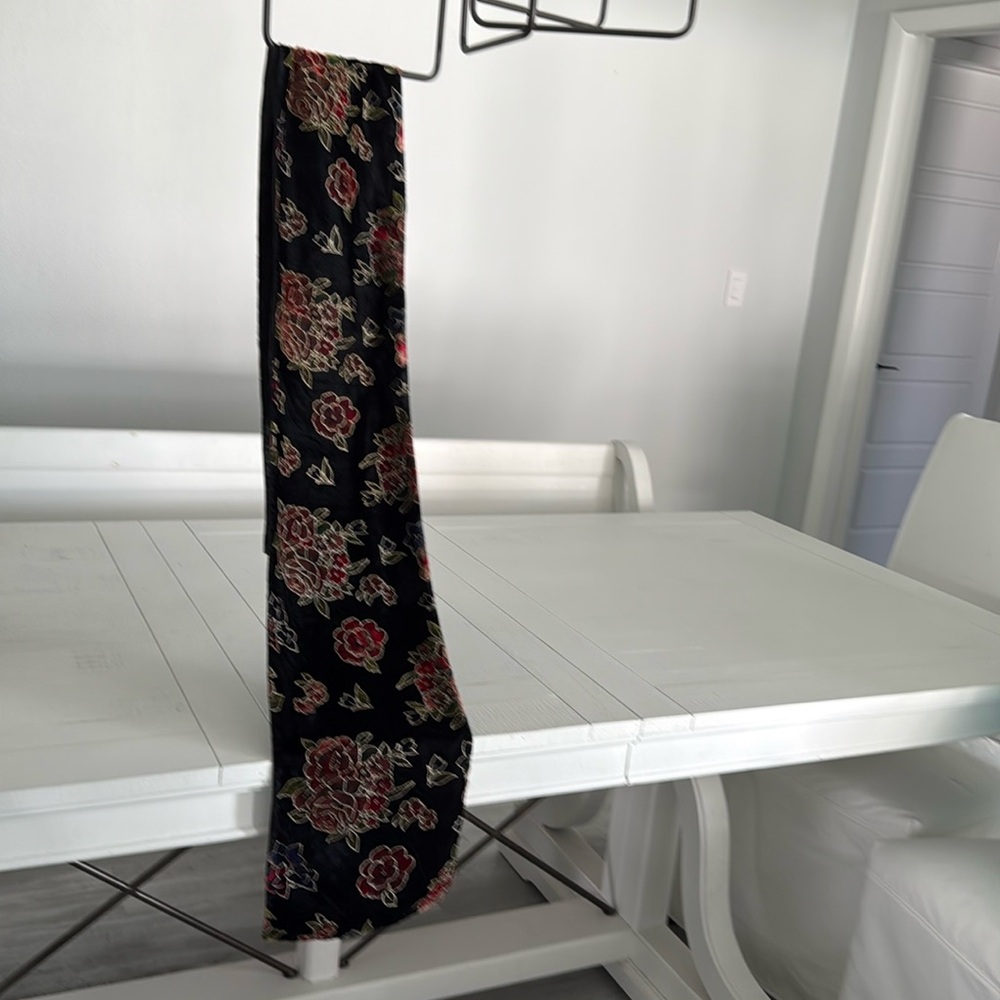 Vintage Velvet Scarf & Scrunchie Set! - Picture 2 of 3